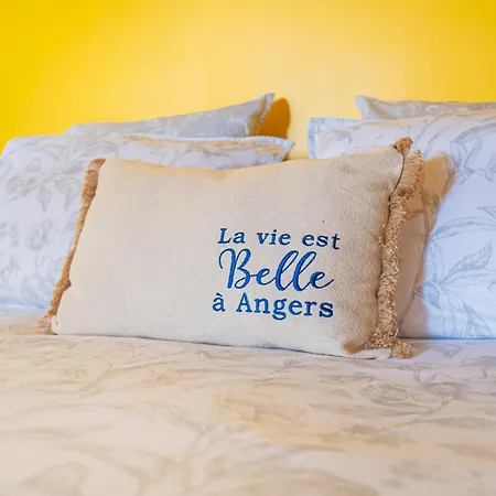 Pensjonat La Fontaine Du Mont Murs-Erigne