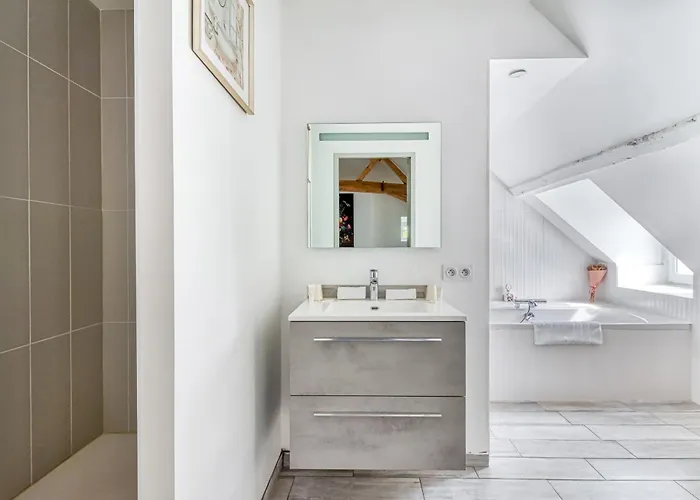 La Fontaine Du Mont 3* Murs-Erigne